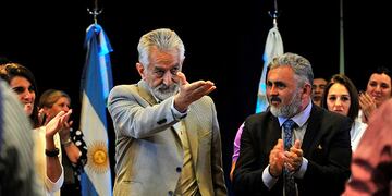 Alberto Rodríguez Saá dio una serie de anuncios en el Salón Blanco de Terrazas del Portezuelo\u002E