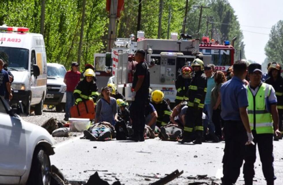 Un muerto y 10 heridos en Roca tras un accidente vial