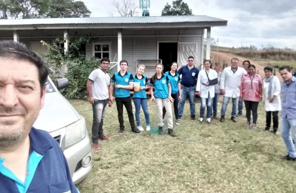Alumnos construyeron un generador eólico para escuela del Paraje Alegría