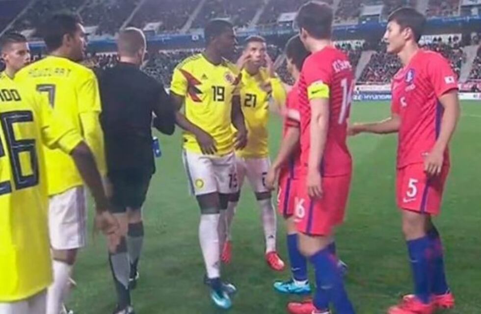 El polémico gesto de Edwin Cardona a los jugadores de Corea del Sur