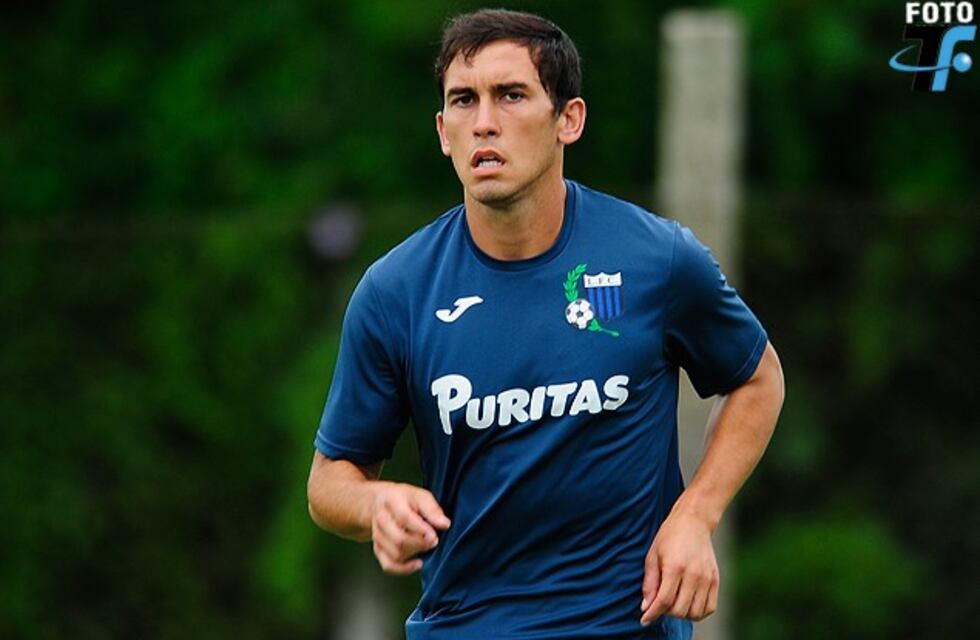 Bidoglio está cerca de sumar a un lateral derecho uruguayo
