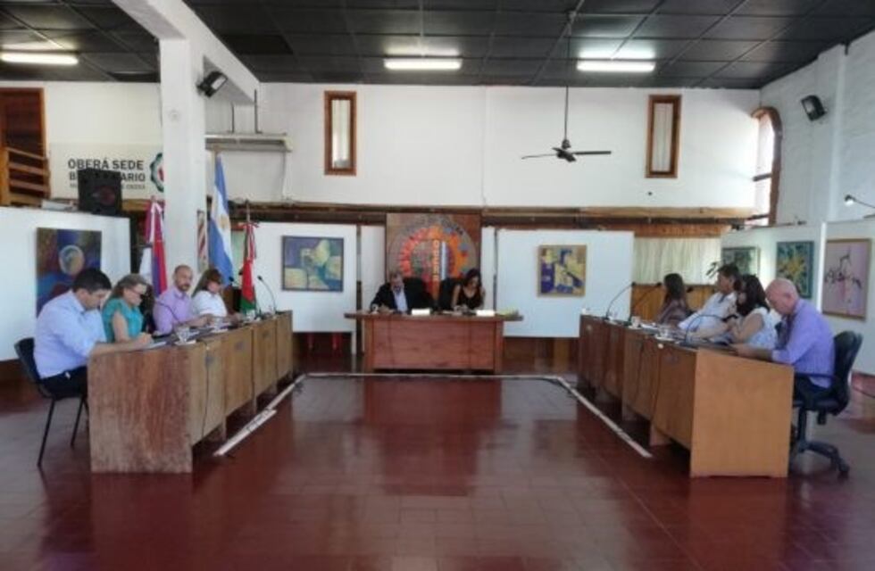 Piden que los adultos mayores no paguen servicios públicos