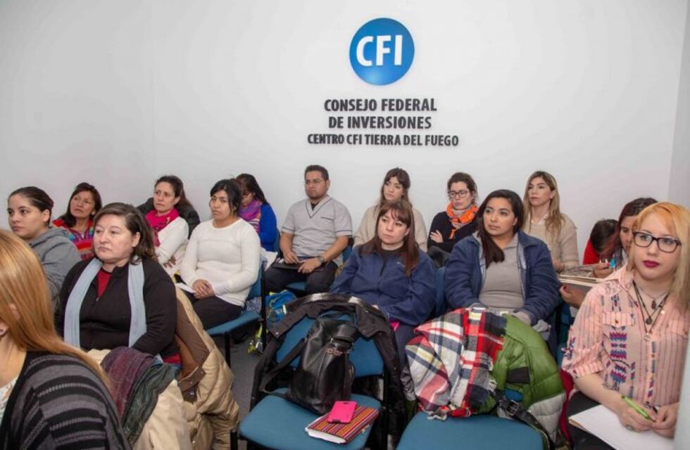 Capacitan a equipos de salud en materia de consumo problemático