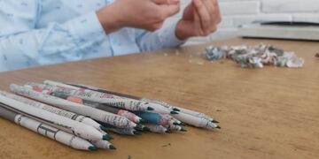 Lápices de colores Suyana elaborados con papel reciclado