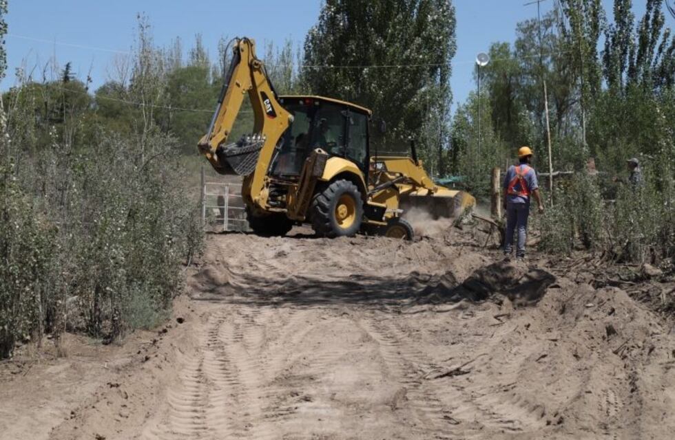 La comuna construye una red para abastecer de agua potable a más de 100 familias