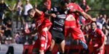 Huracu00e1n Las Heras solo pudo obtener un empate ante Central Norte en su Estadio y de esta manera deberu00e1 viajar a Salta el pru00f3ximo domingo y desde las 18 en el padre Martearena para conocer su destino en esta final por una ascenso al Federal A.