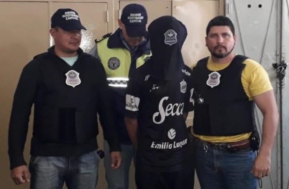 Un joven quedó detenido por secuestrar y golpear a su pareja y a sus hijos