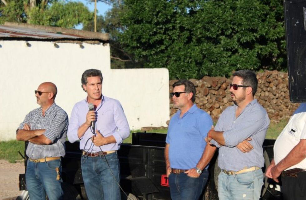 Los productores agropecuarios resuelven vigilia y cese de comercialización