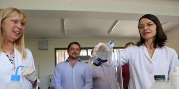 Escuelas ténicas de Mendoza elaboran alcohol en gel