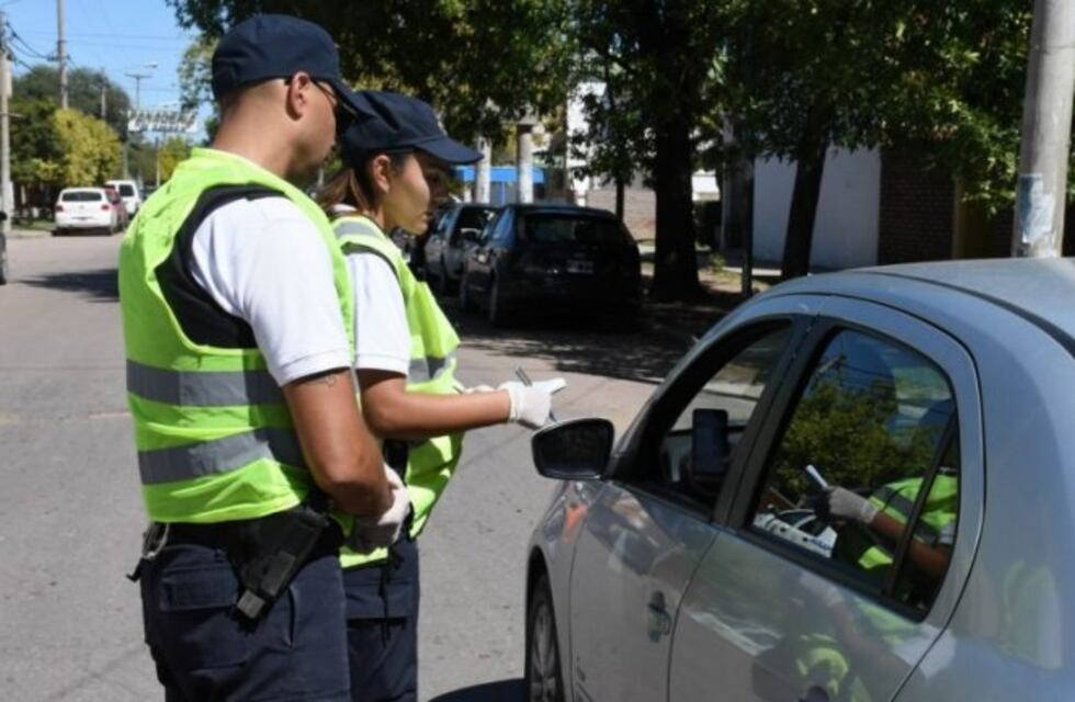La policía de La Pampa hará un control estricto del uso del tapabocas y del distanciamiento social