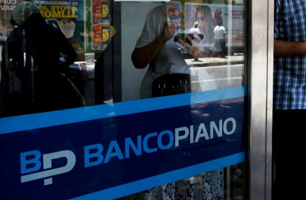 Alertan sobre robos a jubilados a la salida del Banco Piano