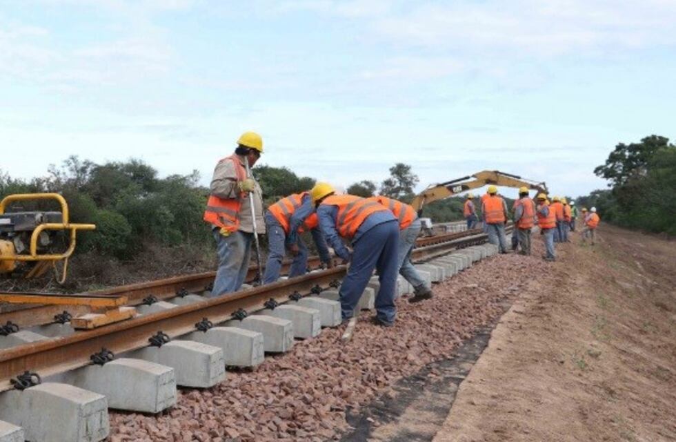 Un total de $700 millones serán destinados para la reconstrucción de vías ferroviarias