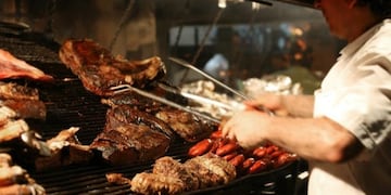 Autoridades chilenas piden que no hagan asados en Santiago para el partido de Copa América (Foto: Imagen ilustrativa)