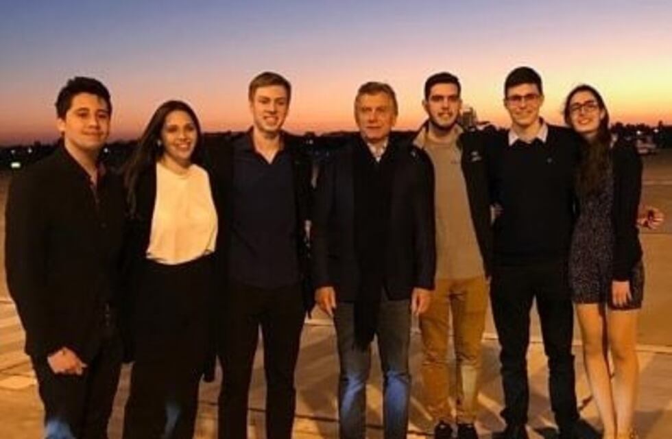 Mauricio Macri saludó a los estudiantes rosarinos distinguidos por la NASA