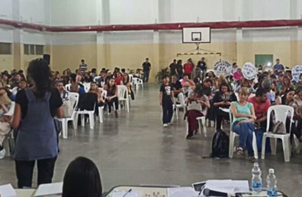 Los docentes neuquinos paran por 24 horas en rechazo al Operativo Aprender 2017