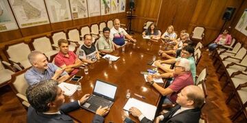 Junto a Chapo, Capitanich dialogó con gremios locales\u002E