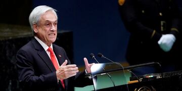 FILE PHOTO: Chile's President Sebastian Pinera addresses the 74th session of the United Nations General Assembly at U\u002EN\u002E headquarters in New York City, New York, U\u002ES\u002E, September 24, 2019\u002E REUTERS/Carlo Allegri/File Photo
