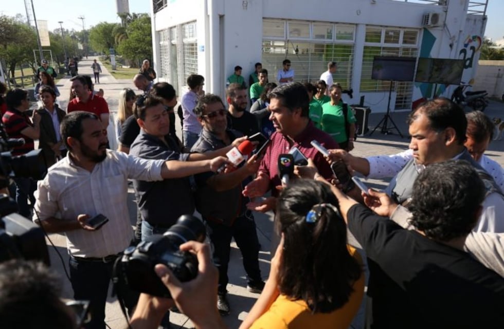 Capitanich volvió a pedir el voto tradicional en papel para los comicios municipales