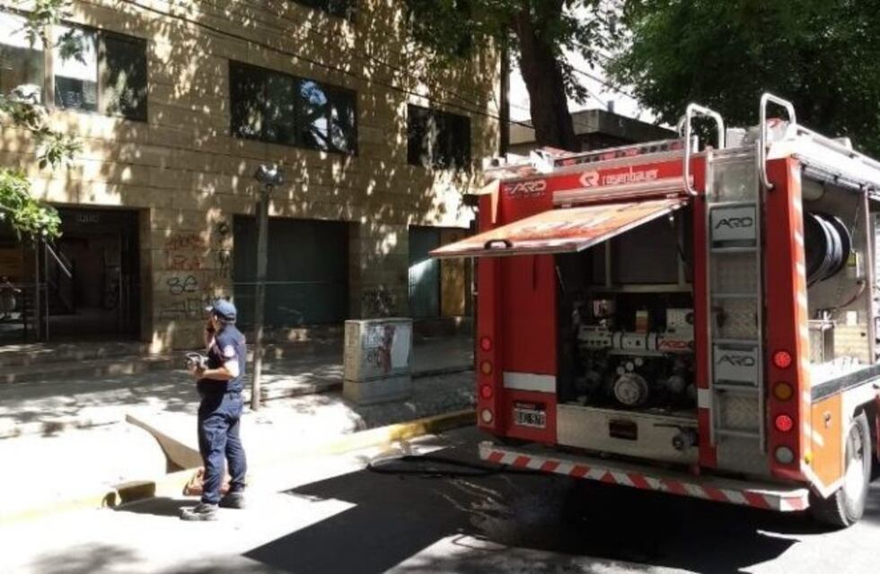 Susto en pleno centro: incendio en tribunales de Minoridad y Familia