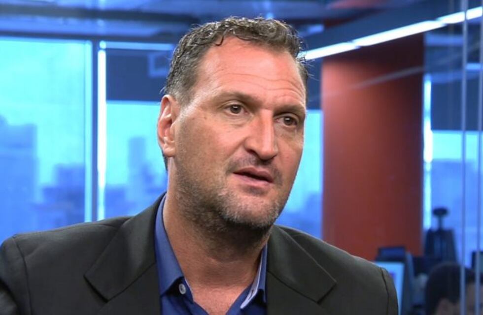 Luis Tagliapietra consideró que es "física y jurídicamente" imposible sacar el submarino