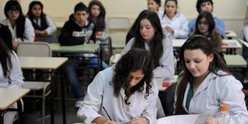 Alumnos de Secundaria\u002E