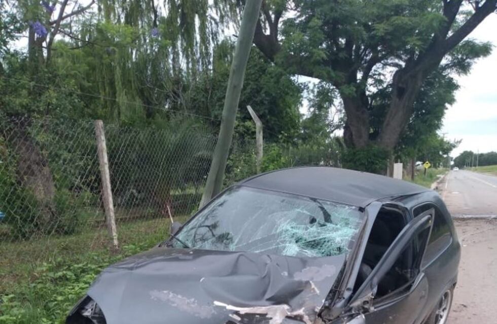 Bouwer: se durmió mientras conducía y chocó contra un poste de alumbrado público