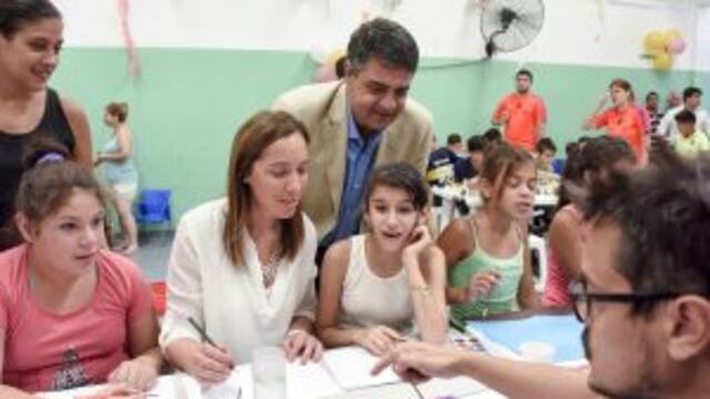 DYN04, BUENOS AIRES 23/01/2017, LA GOBERNADORA DE LA PROVINCIA DE BUENOS AIRES, MARu00cdA EUGENIA VIDAL, VISITu00d3 ESTA MAu00d1ANA UN CENTRO BARRIAL DE INFANCIA (CBI) DEL BARRIO LAS FLORES, EN EL PARTIDO BONAERENSE DE VICENTE Lu00d3PEZ.FOTO:DYN/PRENSA GOBERNACION.