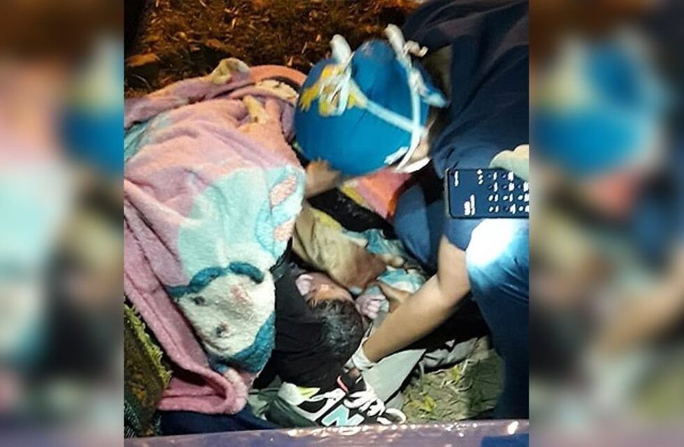 Nació una bebé en plena avenida de Resistencia y fue asistida por policías