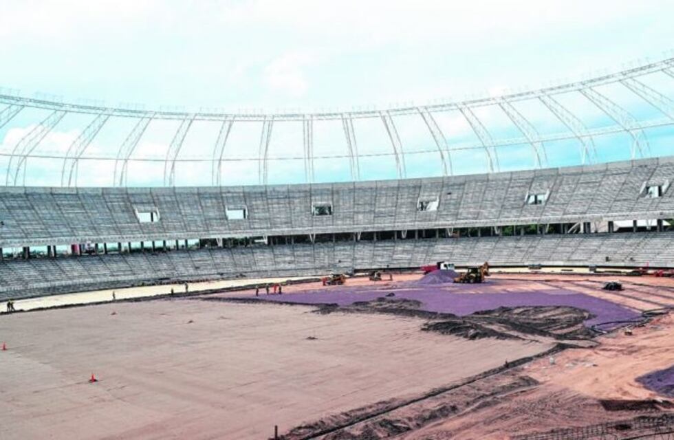 Comenzarán a instalar el techo y el césped del Estadio único de Santiago