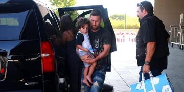 Lionel Messi se escapó en familia tras la eliminación de Rusia 2018 y ya regresó a Barcelona\u002E