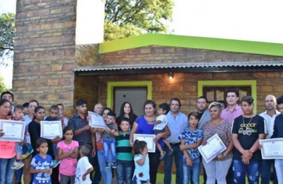 Se entregaron viviendas sociales en Palo Negro
