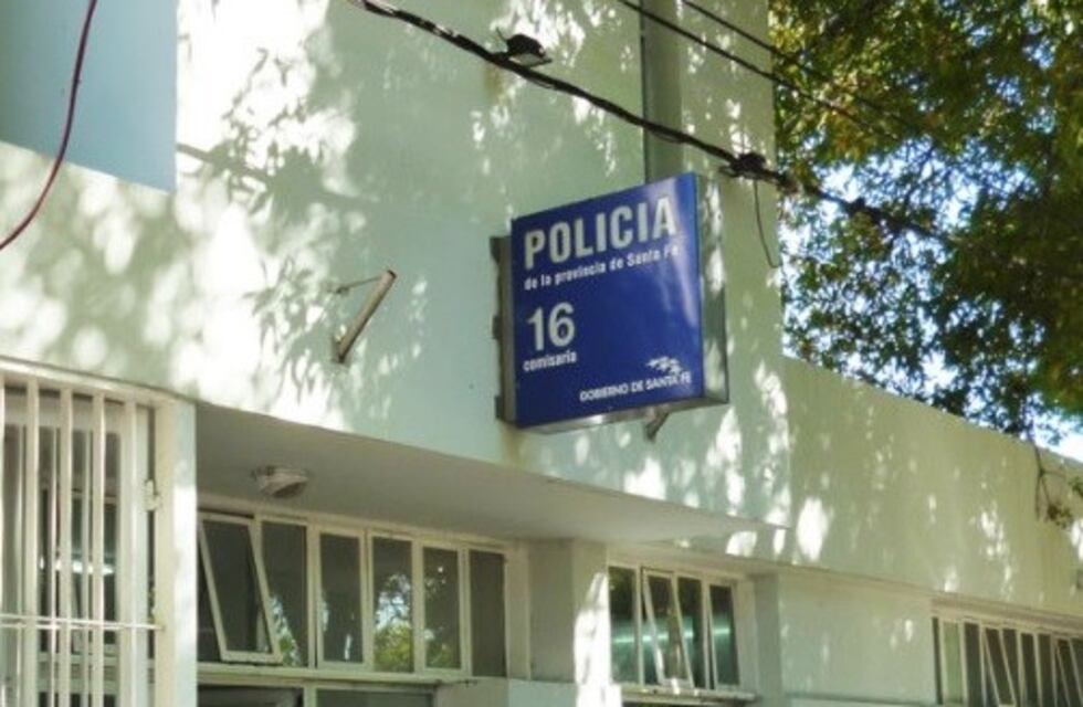 Intentaron robar una rotisería a punta de pistola y fueron detenidos
