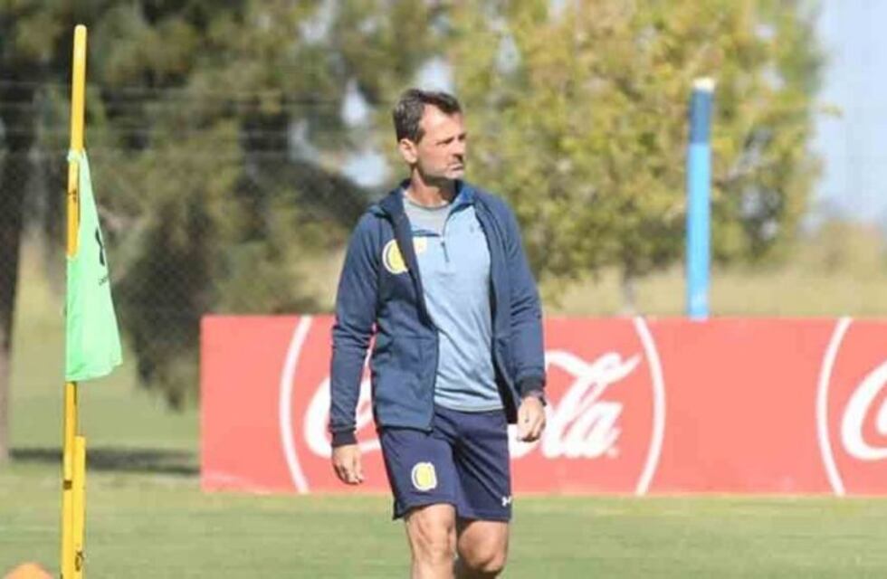 Cocca analiza tres cambios para el encuentro ante Aldosivi