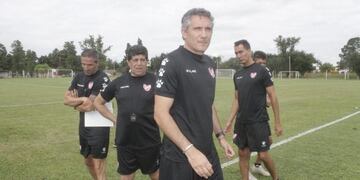 Diego Cagna realizará varios cambios ante Olimpo, por el primer triunfo del año\u002E Impostergable\u002E