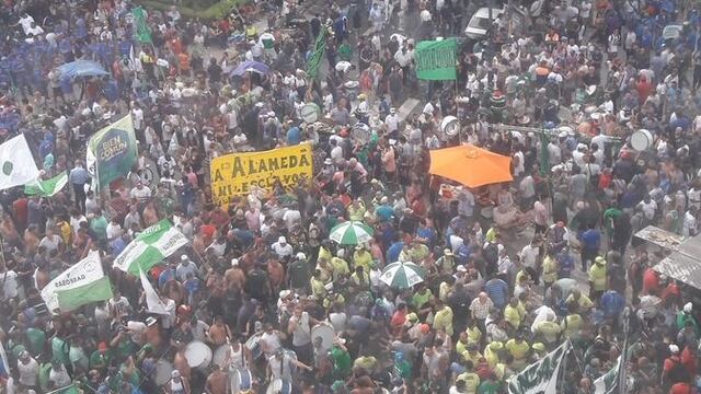 DYN26, BUENOS AIRES, 07/03/2017, MANIFESTANTES LLEGAN PARA EL ACTO DE CGT-CTA. FOTO:DYN/LUCIANO THIEBERGER.