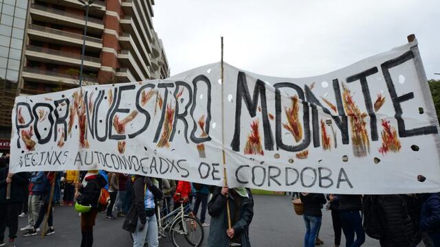Marcha en Córdoba a favor del bosque nativo