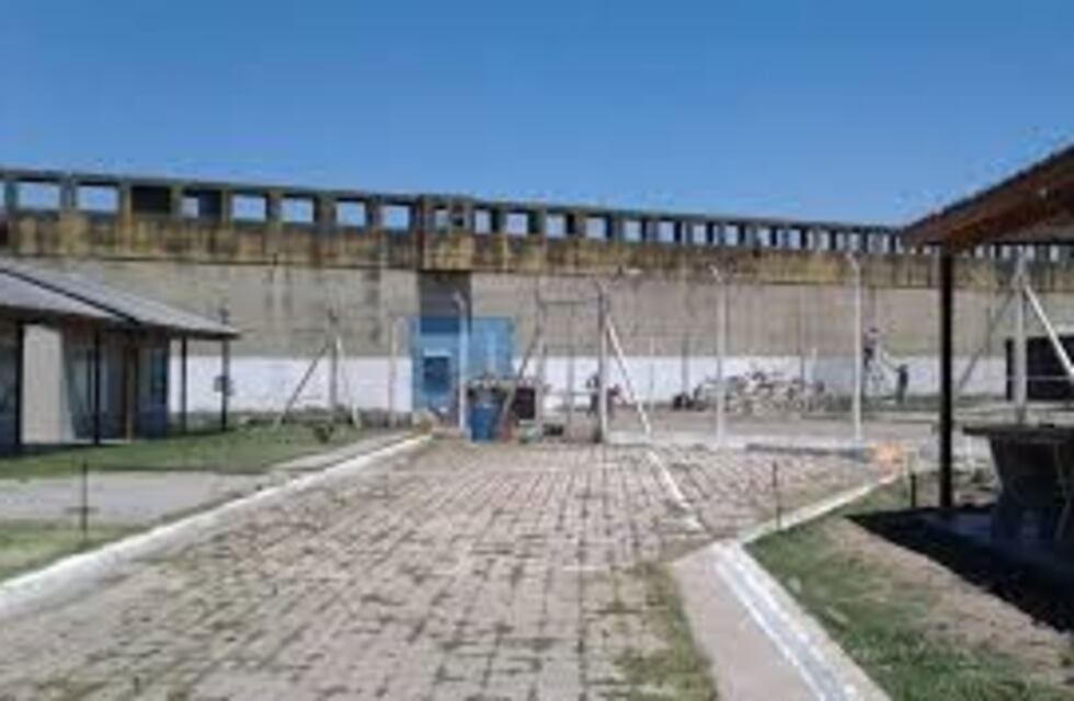 El preso asesinado en el penal de Florencio Varela fue baleado y no apuñalado