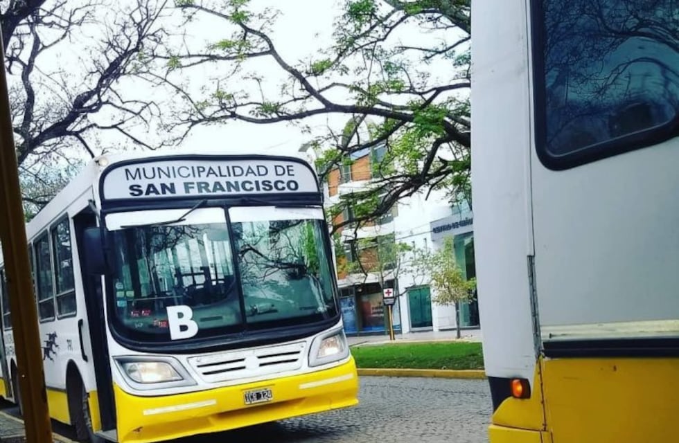 Suba en el boleto del transporte urbano
