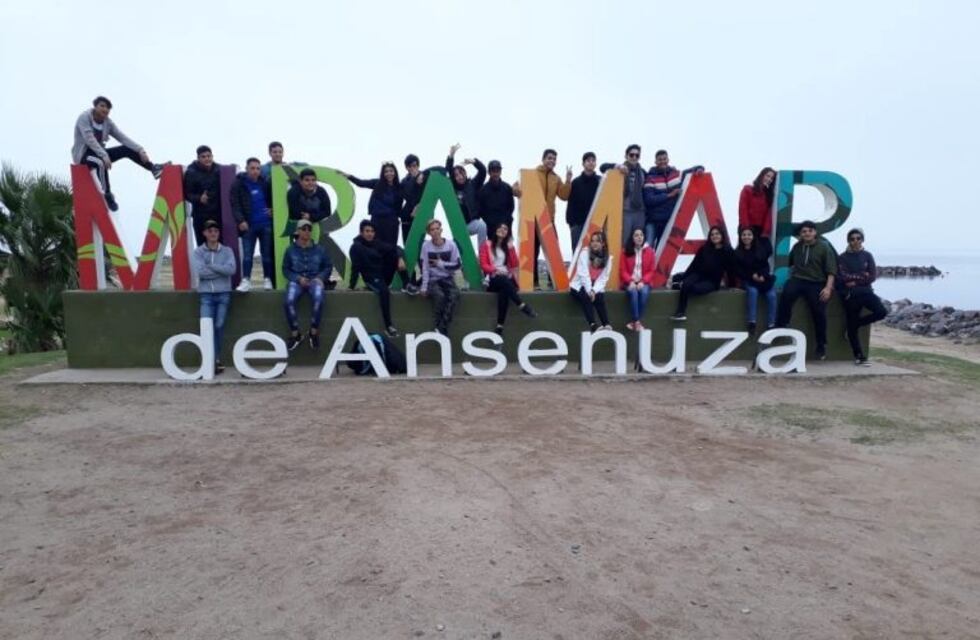 Carlos Paz: se realizaron los viajes educativos del Superarte 2019