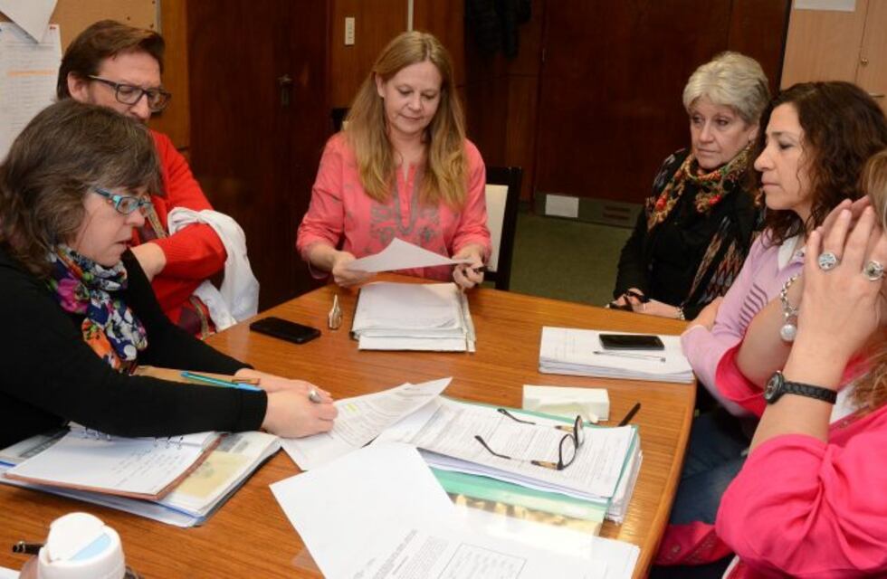 Educación y Atech acordaron concurso de ingreso a la docencia