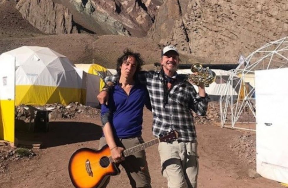 Facundo Arana y Javier Calamaro van hacia la cima del Aconcagua
