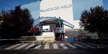 Palacio de Hielo, un centro comercial con pista de patinaje situado en Madrid, que se va empezar a usar como morgue (Foto: Mariscal/EFE)