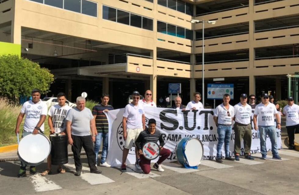 Bloquearon el ingreso a un shopping para protestar contra una empresa de seguridad privada