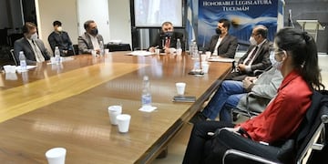 Legislatura: analizaron las líneas de crédito que ofrece el Banco Nación al sector privado\u002E (Legislatura de Tucumán)