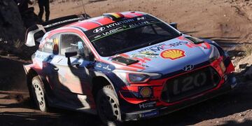 Neuville en acción\u002E