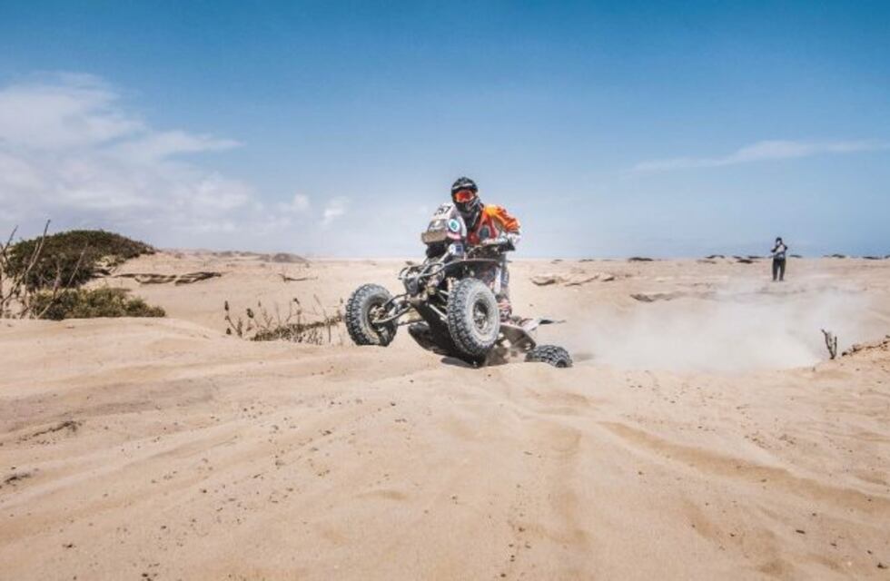 Gallego pasó la 6ta etapa y sigue en el podio en el Dakar