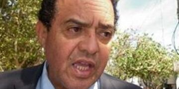 Nicolás Azcurra - Abogado de la familia Garay