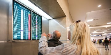 Demoras y cancelaciones en Aeroparque: desvían vuelos a Ezeiza por inconvenientes en una antena de control