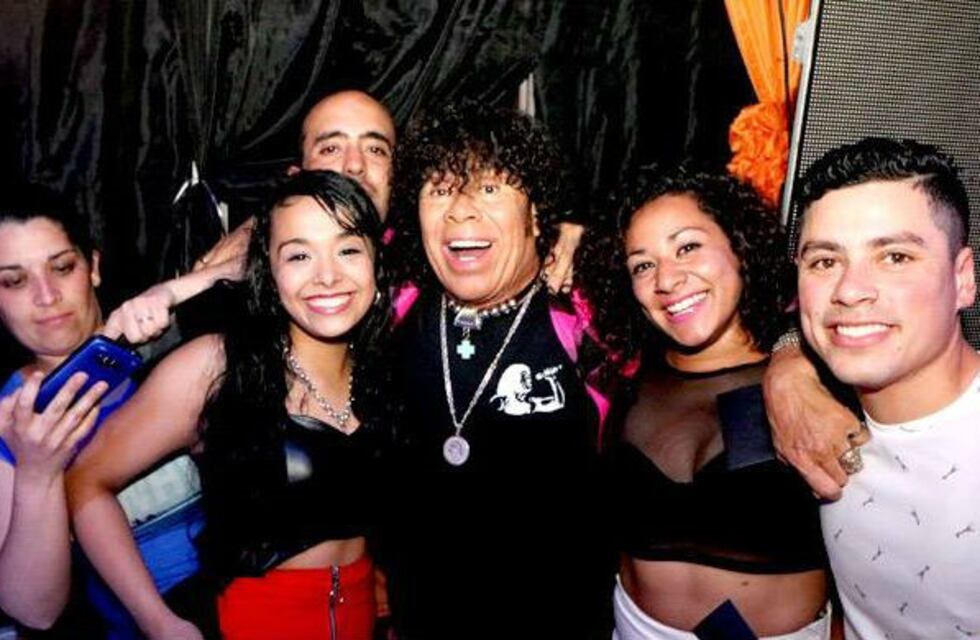 Carlitos Jiménez: "Los Moneros son mis vitaminas, mis fuerzas, mis ganas de vivir"