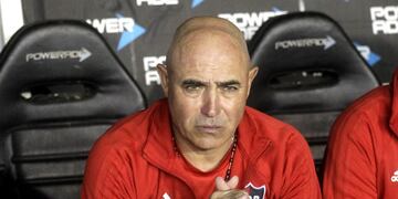 El técnico leproso está en la cuerda floja tras la derrota en el clásico\u002E (DyN)